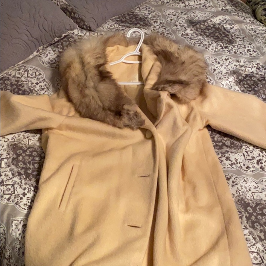 Cream Wool Coat With Fur Collar